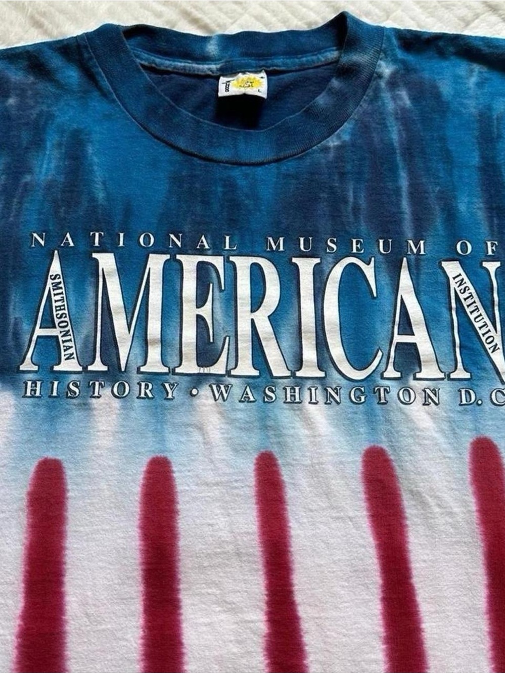 Vintage 1990s National Museum of American History Tie-Dye Tee - Blue & Red L